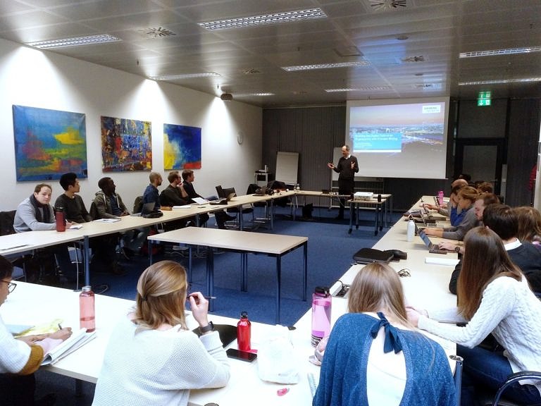 „Digital Twin Organization“ with Lars Reinkemeyer