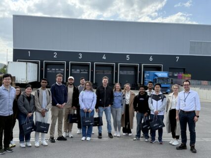 Towards entry "Warehouse operations with Eurotrade (Munich Airport) – Internet of Things and Industrial Services Seminar"
