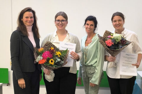 Towards entry "The Ingeborg Esenwein-Rothe Award 2025 has been presented to two researchers from the Institute of Information Systems"